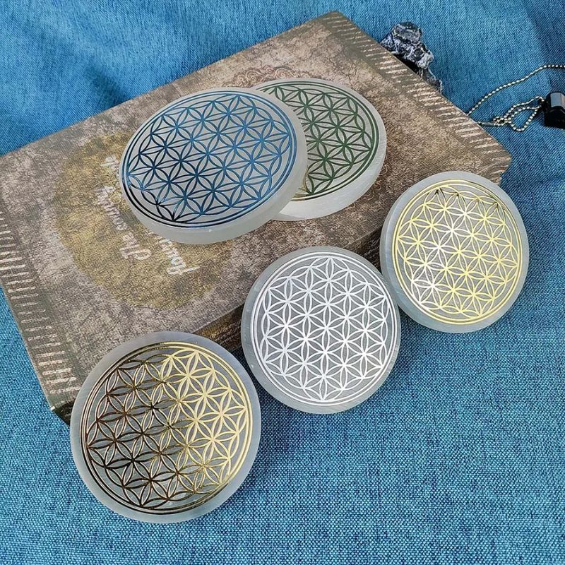 Lot de 5 Fleurs de vie en Sélénite de 8cm et 10cm avec motif en or et argent