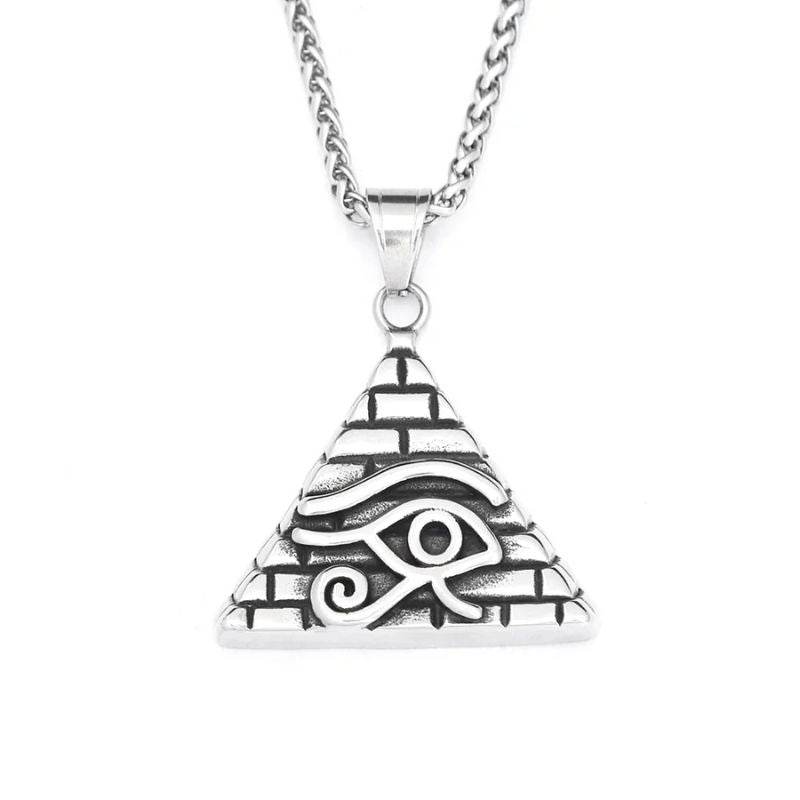 Pendentif Oeil d'Horus en argent en forme de pyramide, suspendu à une chaîne en acier.