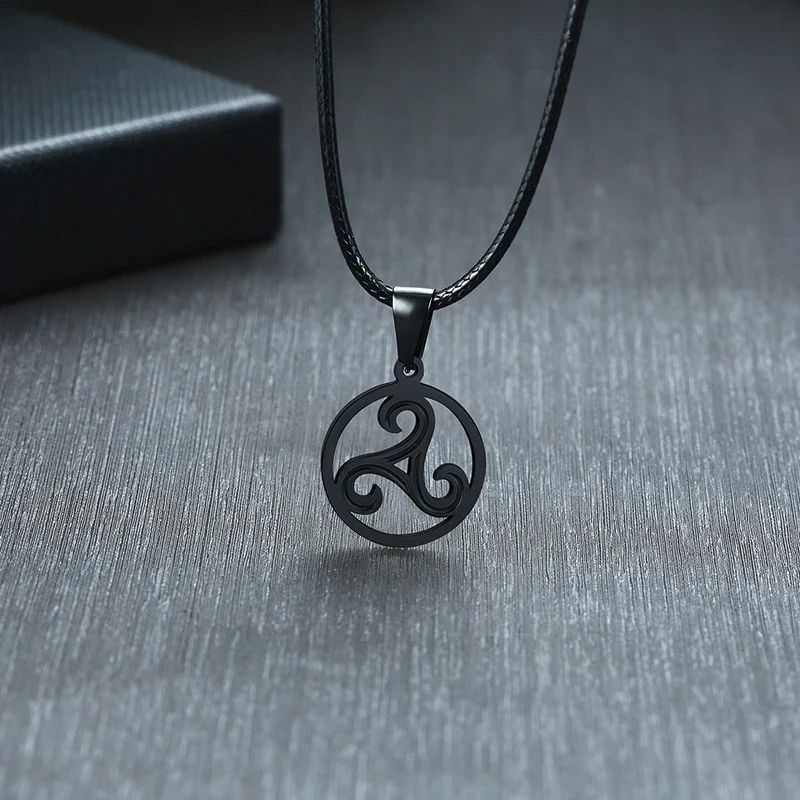Pendentif Collier Symboles Bretons et Celtes Le Triskell Cercle Pendentif Collier Symboles Bretons et Celtes Le Triskell Cercle