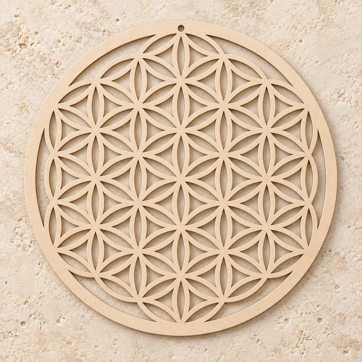 Fleur de vie murale en bois de 30,5 cm sur fond travertin