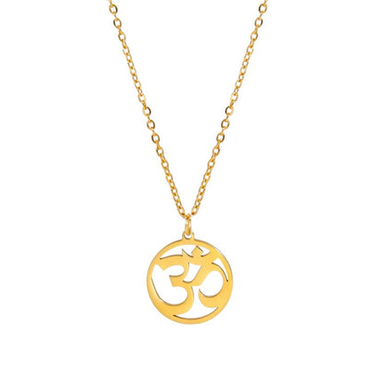 Pendentif Aum en or, symbole sacré hindou et bouddhiste, suspendu à une chaîne fine, idéal pour une touche élégante.